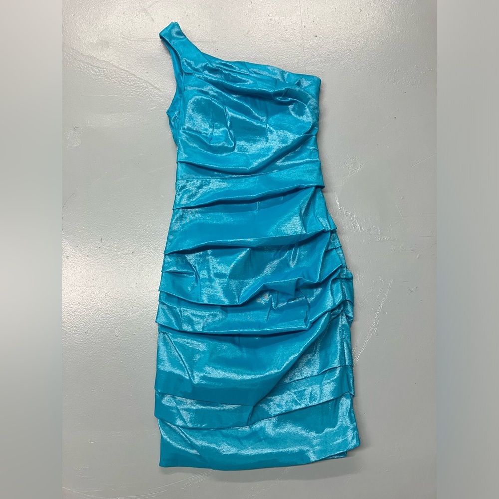 Le chateau one shoulder dress